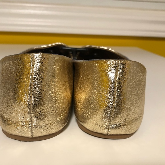 Women’s gold pointy flats (Ardene) size 6 - Picture 9 of 9